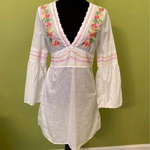 embroidered pflowered detail boho shirt dress cover up Tieback. NWOT Coachella